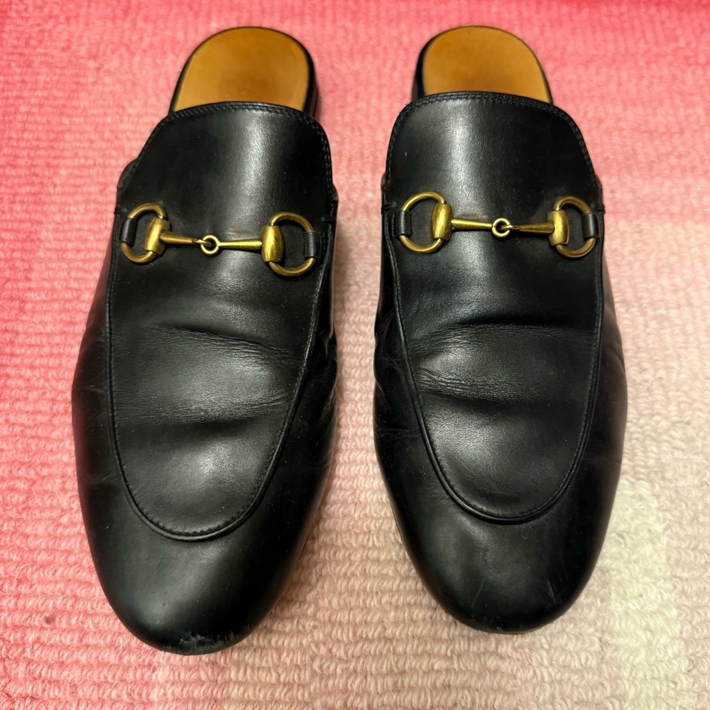Gucci Princeton Black Leather Horsebit Mules. Good Condition. Priced to sell! - Picture 8 of 15